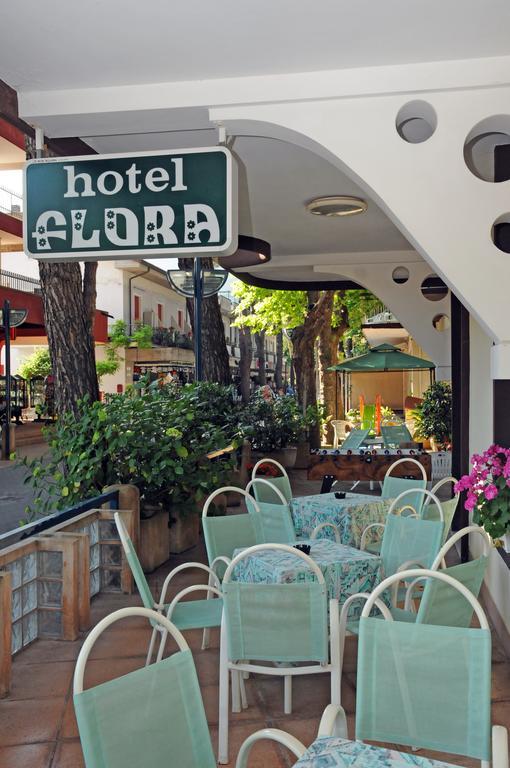 Hotel Flora Белариа-Игеа Марина Екстериор снимка